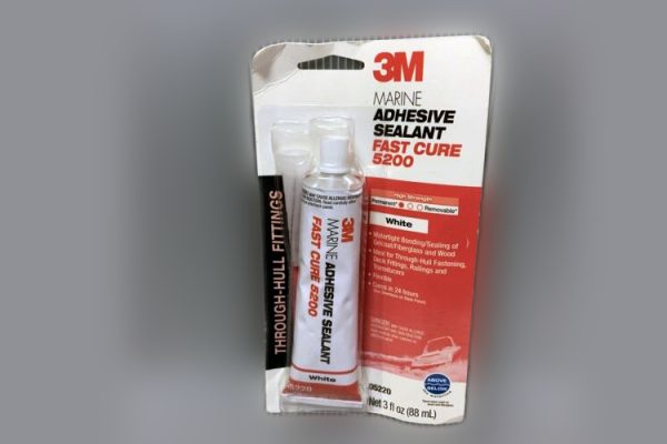 3M 5200 Fast Cure Vs. Regular: Performance Comparison for Marine Applications
